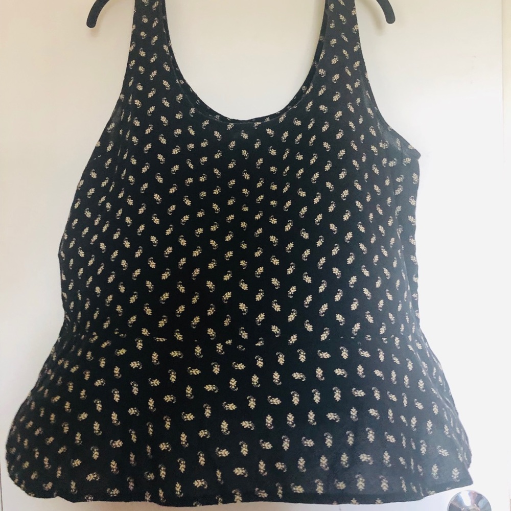 Peplum Tank With What Pattern - Picture 2 of 4